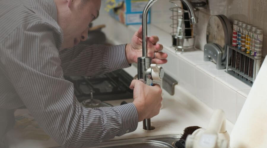 Local expert plumbing services in Huggins, MO